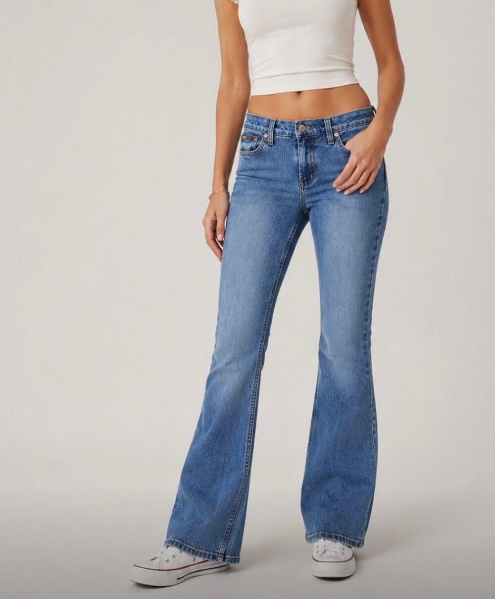 Vintage L.E.I. Jeans Y2K mid Rise Flare Blue Denim Jeans size 2